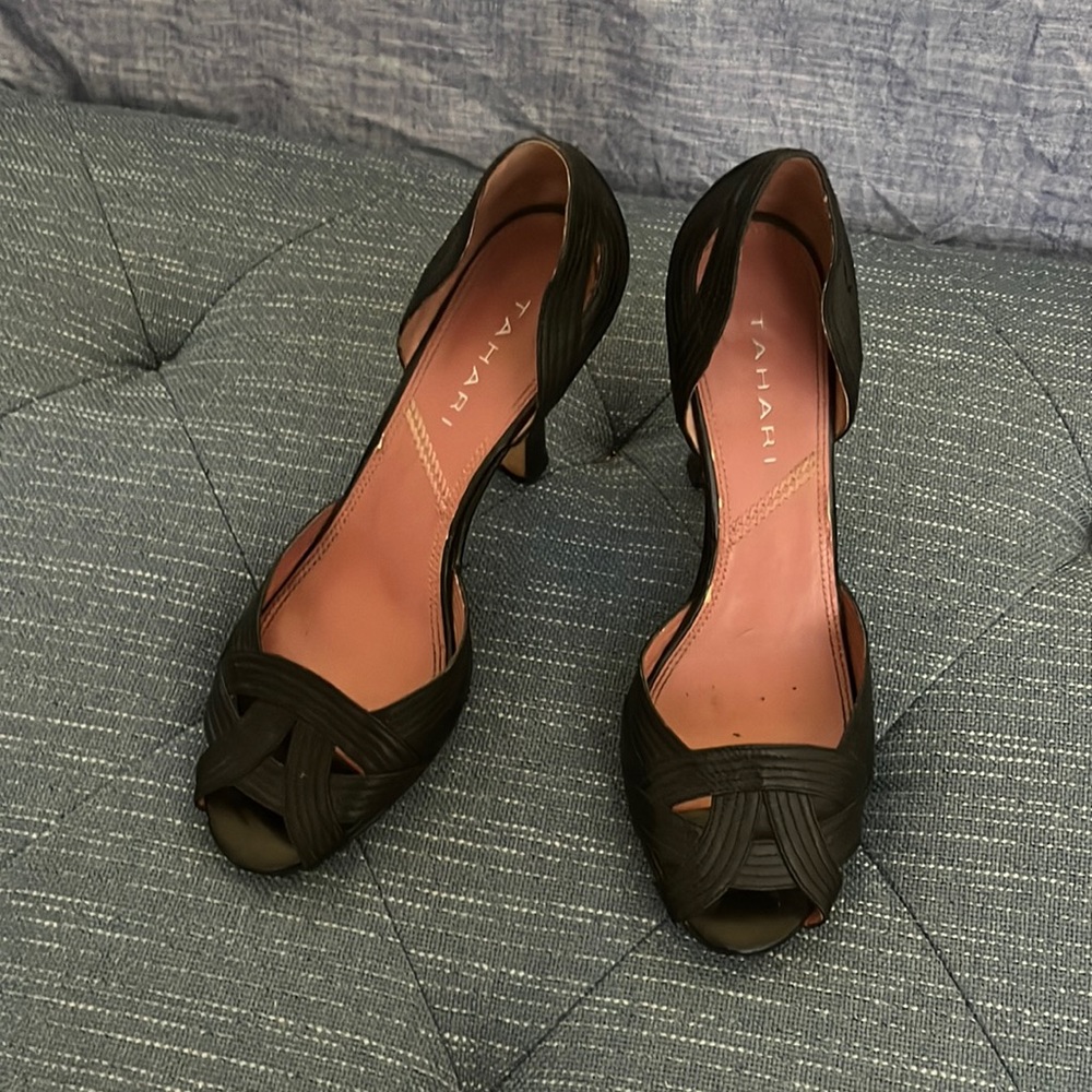 Tarhari black Damon leather heels 6.5